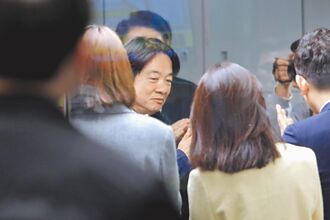 聲嘶力竭哭窮 為大罷免添柴火