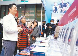 蔣萬安逛書展 2026辦台北作家獎