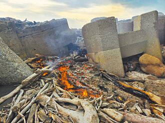 花蓮春節頻火警 漂流木占8件