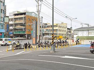 鳳山醫院施工衝擊 停車難惹怨