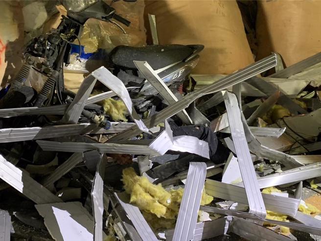 新竹县新埔远东纺织厂6日凌晨发生锅炉爆炸，酿1人当场死亡、1人无呼吸心跳、6人全身多处烧烫伤，11人轻重伤。（新竹县消防局提供／邱立雅竹县传真）