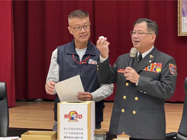 新北市消防局今日办理「113年度公职人员财产申报实质审查抽籤作业」。（新北市消防局提供）