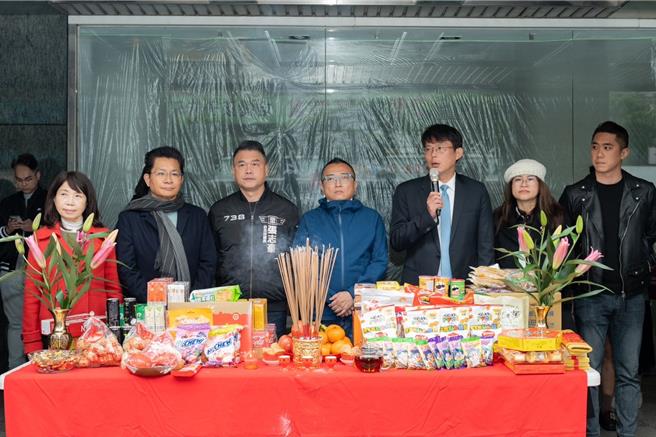 民眾党立院党团总召黄国昌今（6）日表示，新会期乐意跟蓝营讨论优先法案，接下来会安排党团会谈。（民眾党提供）