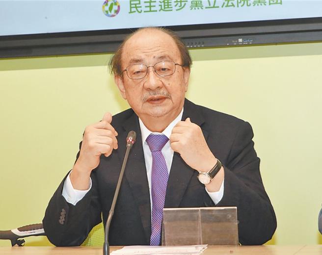 面對近期遭指與賴清德總統和行政院長卓榮泰意見不合，柯建銘表示，自己不僅沒有跟賴清德、卓榮泰不合，還跟台灣每一個人都很合。（本報資料照片）