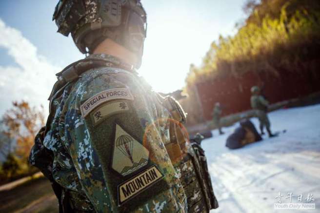 我特战中尉通过美军「突击兵」鑑测。（图为示意图／青年日报提供）