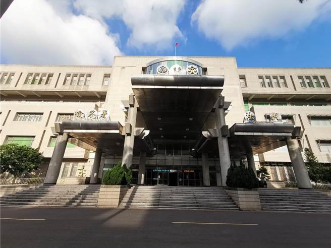 2025年2月6日苗栗县／苗栗地方法院近日审理一起离婚诉讼案件，认定夫妻感情早已破裂，难以维繫，判决准许原告小芳（化名）与被告小宇（化名）离婚。法院审理后认为，被告长期酗酒、酒驾，且屡次情绪失控影响家庭生活，已构成婚姻难以维持的重大事由，责任应归属于被告。（谢明俊摄）