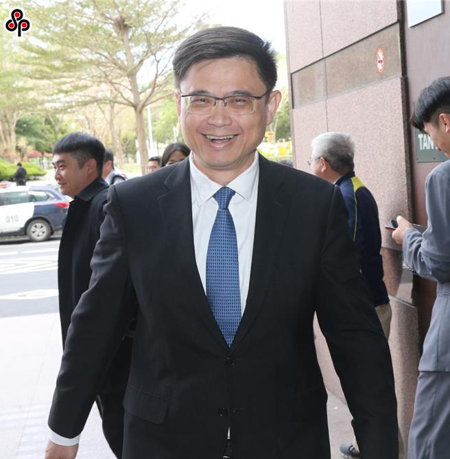 民进党立委赖瑞隆表示，这届立委修改《选罢法》变动罢免门槛，涉及自肥跟自我图利的问题，应下一届适用才符合法理，适合跟人民权利义务的关系以及跟人民的契约关系，至少也应是在新法未公布实施前採用旧法。（本报资料照片）