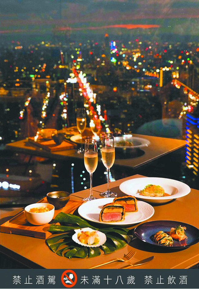 微風信義SEA TO SKY情人節限定雙人套餐，推薦價9999元。（微風提供）