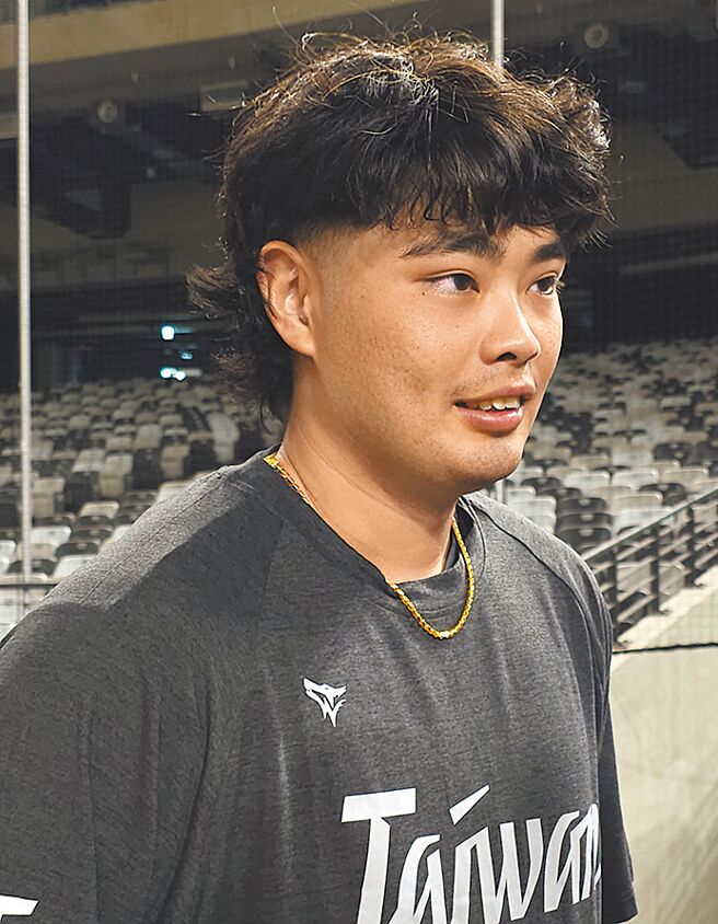 陳柏毓5日正式報到參與經典賽資格賽中華隊練球。（陳筱琳攝）