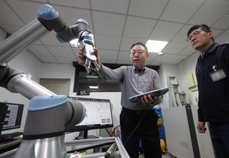 接軌工業4.0 理工學院「智慧工廠」 培育軍工專才