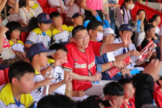 世棒经典赛将开打 谢国梁将带千名师生进大巨蛋为中华队加油