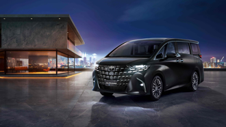 增列 PHEV 插电式混合动力车型！Toyota 新年式 Alphard 316 万起发表上市！