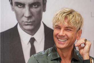 「鋼琴聖手」時隔2年再登台 不替手買保險因這迷信