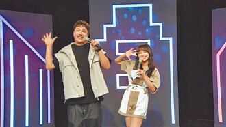 徐凱希、關韶文見證學子成長