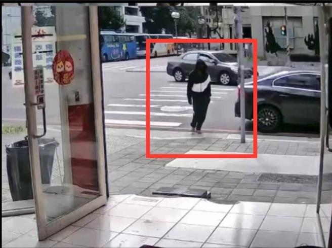 蕭男多次變裝後行竊。（民眾提供／李京昇台中傳真）
