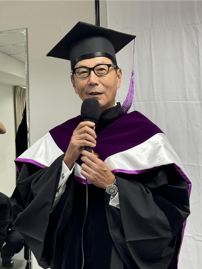 AI发展引爆失业潮？ 富邦集团董事长蔡明忠承诺，不会缩减人力，维持现有人数规模提升生产力，让业务达到倍数以上的成长。(洪凯音摄／洪凯音台北传真)