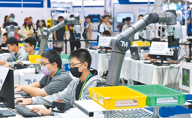 广明旗下达明机器人6日宣布与半导体业者ASMPT正式签署合作备忘录。图／本报资料照片