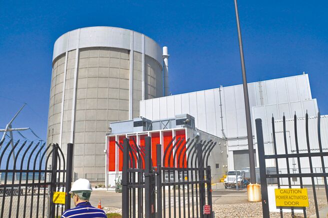 川普考量再生能源供電穩定性，並未反對核電。圖為美國密西根州核電廠。（美聯社）