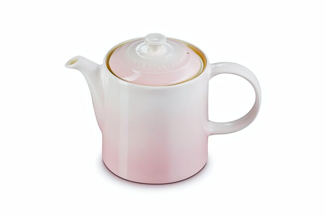 全联积分乐LE CREUSET 多用壶，6积分＋1280元。（全联提供）