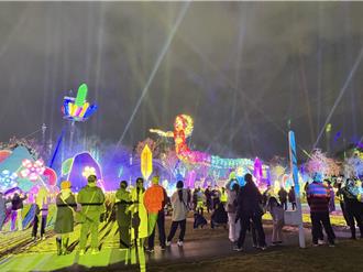 影》「醜美」女媧來了！中台灣元宵燈會9大燈區亮相