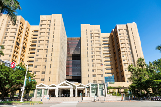 医致台大院长一封信 曝各国医疗困境 唯独台湾靠善良支撑