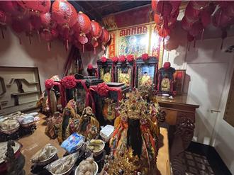 雲林五股開台尊王過爐！金價飆漲 今年不熔金了