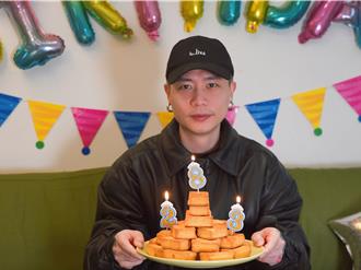 蕭秉治過年宅在家狂寫20首歌 生日巧碰開賣日喜收鳳梨酥蛋糕