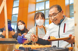 青春少年市井行 熱情秀才藝