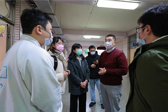 基隆市成功国小某班学生1月8日于返家后，陆续有学生出现呕吐、腹泻等症状并就医。基隆市卫生局检验结果近日出炉，显示并非厨房造成。（摘自谢国梁脸书／徐佑升基隆传真）