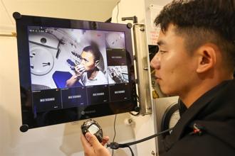 水下作業大隊水械專長班 減壓艙實際操作提升專業職能