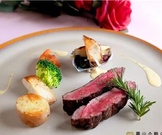 飯店搶攻情人節市場 推專屬方案製造浪漫 為甜蜜加溫