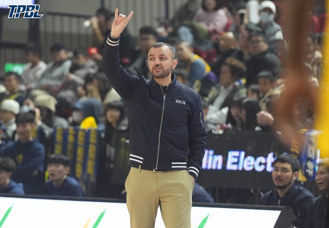 特攻执行教练莫米尔被罚款5万元。(TPBL提供)