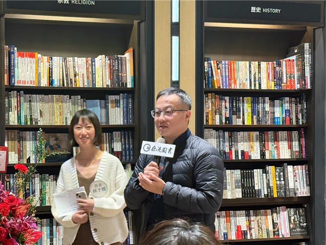 高雄歷史博物馆研究部代理主任庄建华指出，只要是跟地方有关的人史研究，凡是好议题，高史博都非常支持。（纪爰摄）