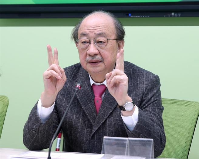 柯建銘受訪時提到，自己過去是一個非常溫文儒雅的人，文章寫起來也非常溫馨感人。（本報資料照片）