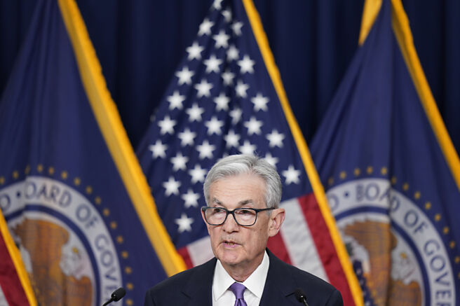 未来一周，联准会（Fed）主席鲍尔国会听证、关税战后续发展与通膨数据，预料将让美股再度陷入震盪。图／美联社