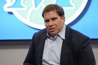 NBA》獨行俠老闆首度說明交易案「我需要全心奉獻的球員」