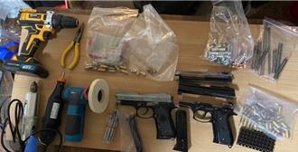 民宅竟成槍械工坊！無業男涉持槍遭逮 朝窗外狂丟子彈滅證