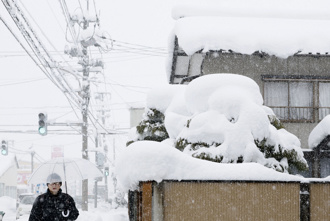 超級大雪襲擊日本 福島驚傳雪崩釀2溫泉旅館160人受困