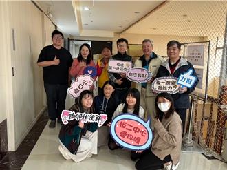 板橋社福中心年前送年菜 脆弱家庭回贈「乖乖」致謝