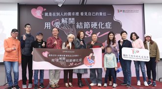 罕病童17天大遭棄養 以醫院為家 單身女醫努力3年「終成母子」