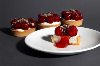 咖啡店寵情人！路易莎甜獻櫻桃乳酪塔 85度C抽高檔住宿券