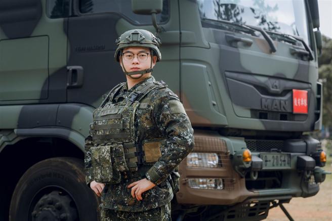 防1連雷達班長蔡晏声上士。（記者陳怡璿攝）