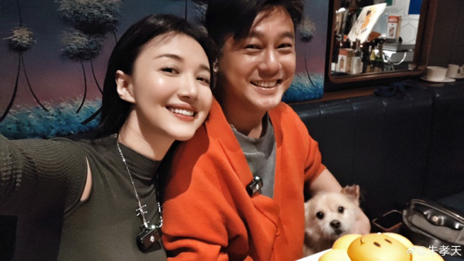 朱孝天近年重心放在直播带货及家庭上。（图／微博）