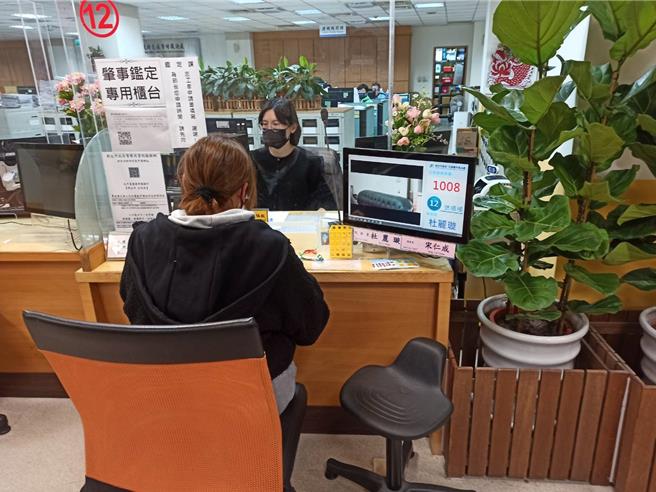 新北市車輛行車事故鑑定會在113年度共受理4106件車禍鑑定申請，居六都之冠。（交通局提供）