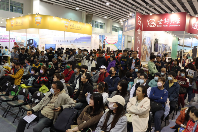 大学博览会现场人潮满满。(照片/大学博览会提供)