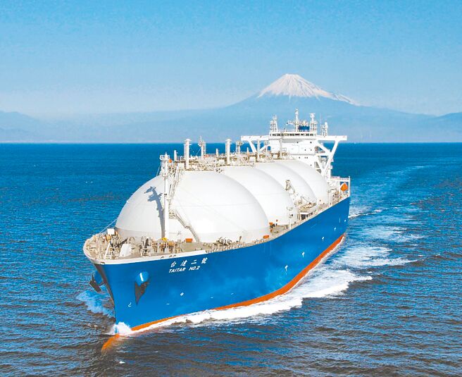 中油有意扩大採购阿拉斯加天然气，图为中油公司天然气船。图／中油提供