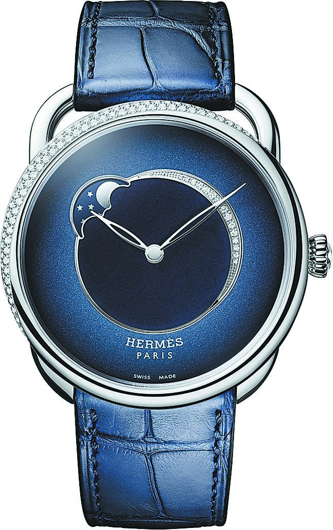 爱马仕全新Arceau Petite lune小月相腕表，优雅与科技共存。图／爱马仕提供