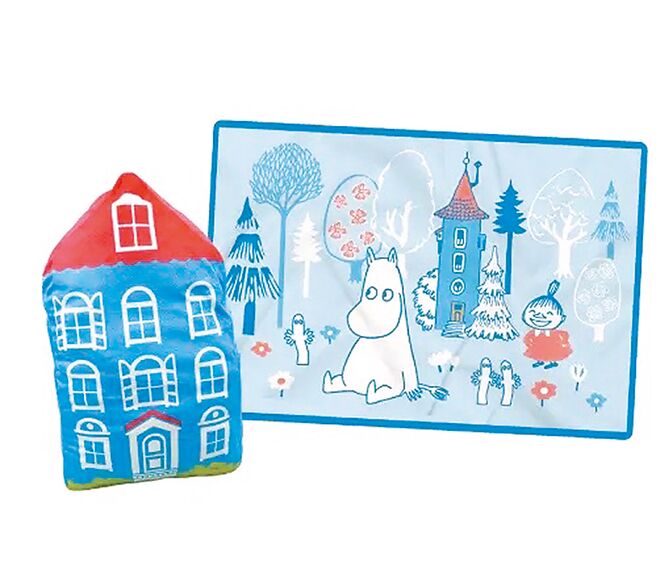 Moomin姆明80周年快闪店引进收纳型万用毛绒毯，850元。（我适文创提供）