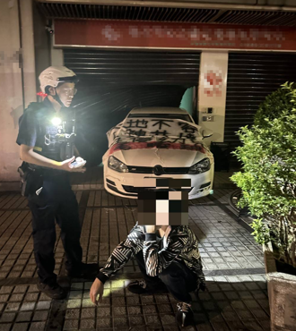 不滿毛畯珅性侵幼童 正義魔人開車衝撞幼兒園大門！鬧烏龍慘了