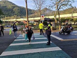 開學日保護兒童交通安全 新北警執行護童勤務